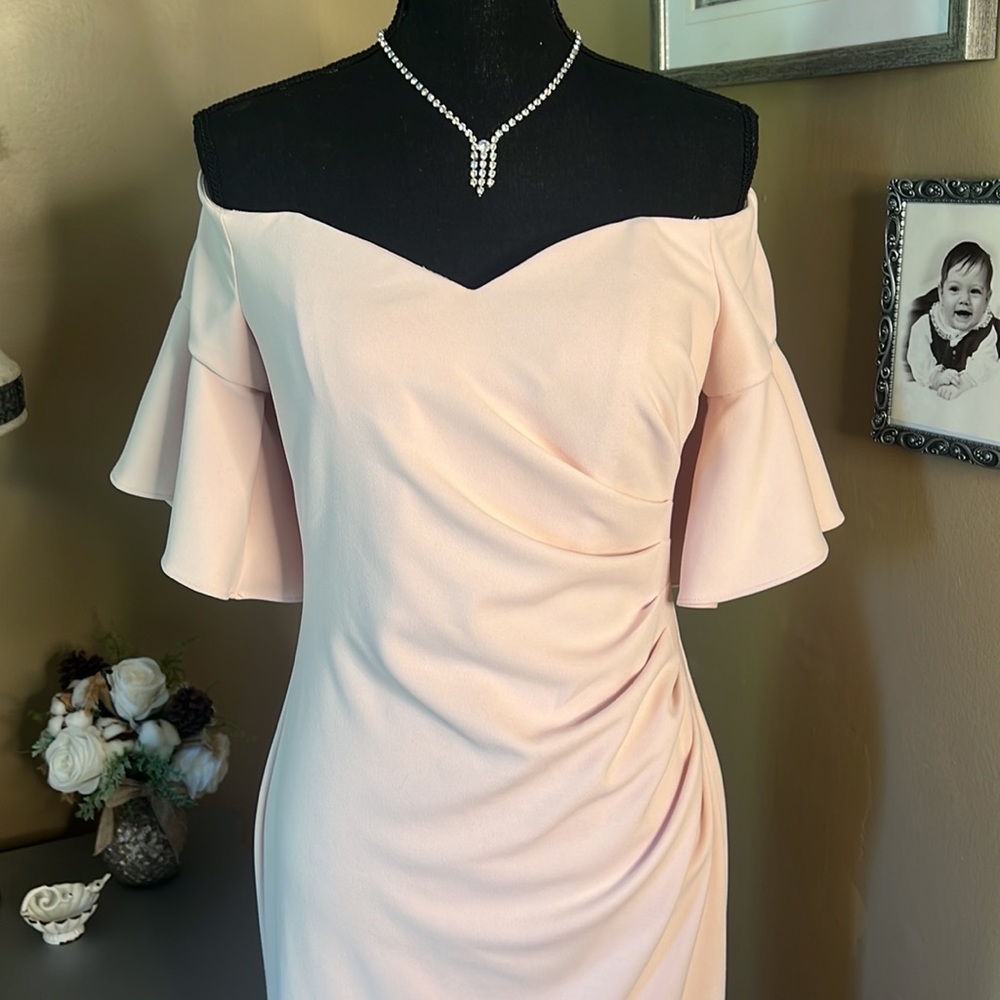 Calvin Klein off the shoulder formal dress; sz. 6 - Picture 4 of 13